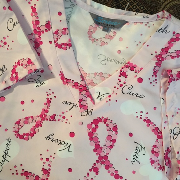 Lot of two Breast Cancer Awareness scrub tops size m - Picture 3 of 5